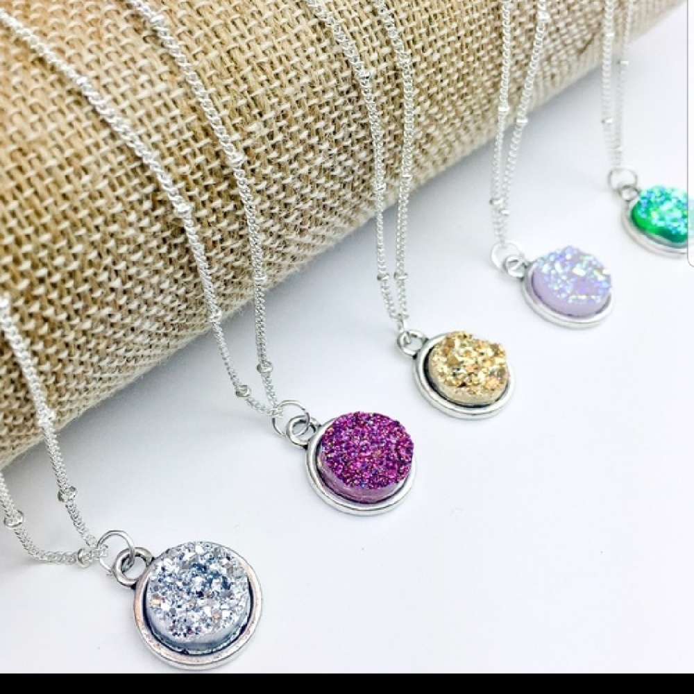 Sparkly Crystal stone necklace